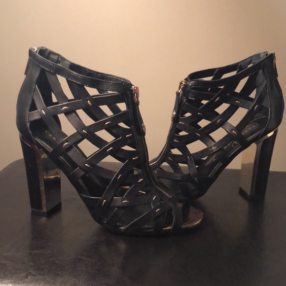 Ivanka Trump Black Gladiator Sandal - Picture 5 of 11